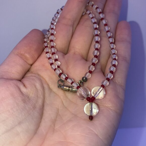 15 1/2" Clear Quartz And Red Seed Beads Necklace - Picture 5 of 9